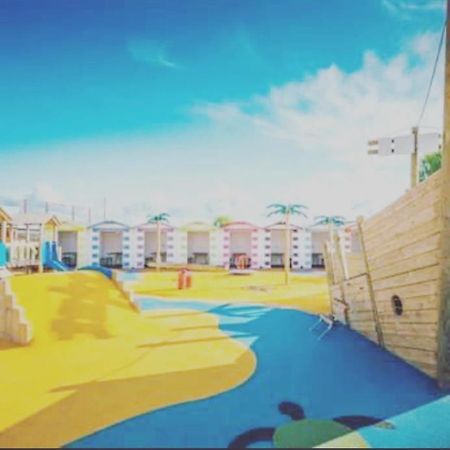 Static Caravan Marine Holiday Park 拉尔 外观 照片